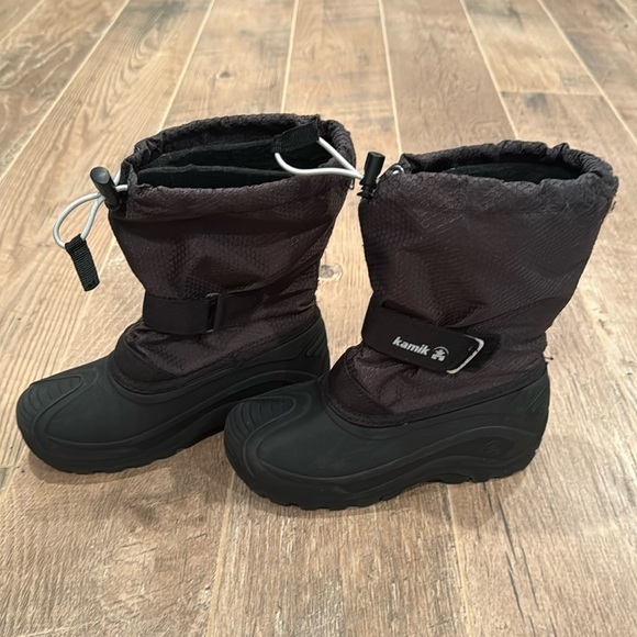 Kamik Kid’s Black Snow Boots Size 2 - Picture 3 of 6